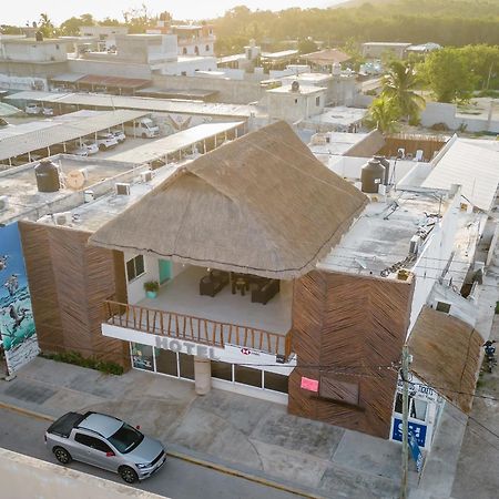 Hotel Pelicano Chiquila Exterior photo