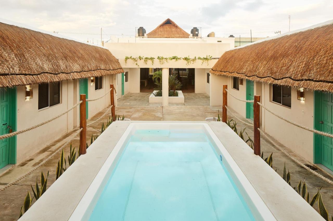 Hotel Pelicano Chiquila Exterior photo