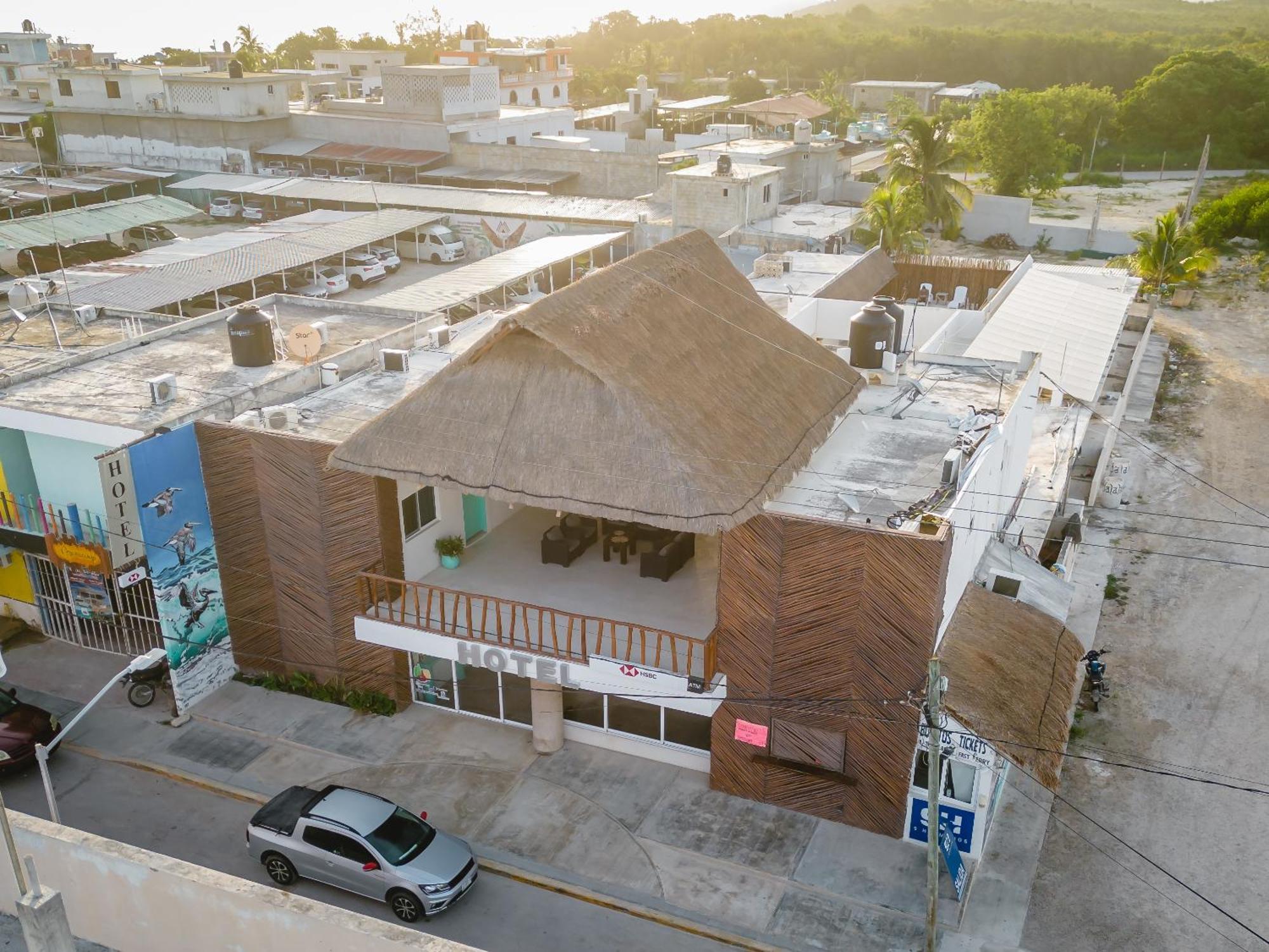 Hotel Pelicano Chiquila Exterior photo